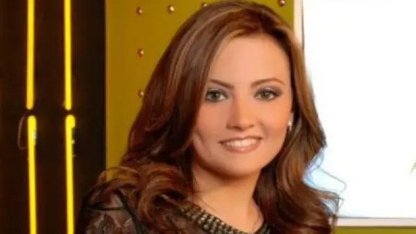 الفنانة بشرى
