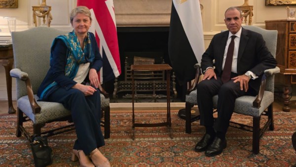 بدر عبدالعاطي وإيفيت كوبر