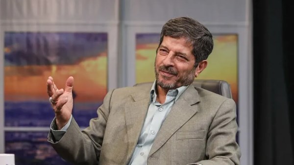 عباس خامه المستشار الثقافي للجمهورية الإسلامية الإيرانية