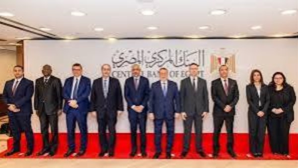 محافظ البنك المركزي يستقبل رئيس بنك التنمية الإفريقي لبحث تعزيز التعاون الاقتصادي   