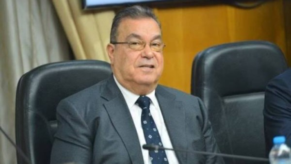 محمد البهي: المصانع تعمل بقدرات منخفضة والأزمات العالمية تضغط على الصناعة 