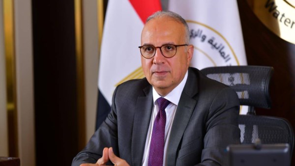 وزير الموارد المائية والري