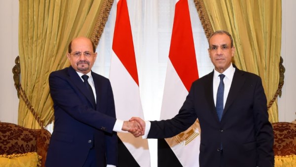 وزير الخارجية ووزير الخارجية وشؤون المغتربين باليمن