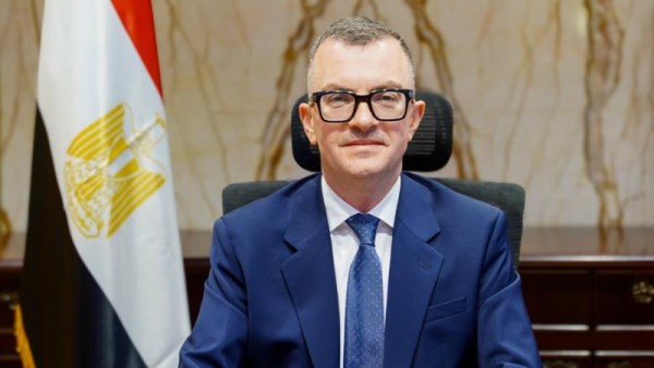 أحمد رستم وزير التخطيط
