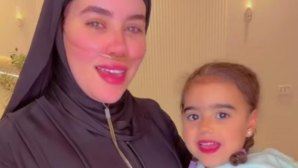 البلوجر دنيا فؤاد