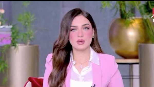 ياسمين عز 