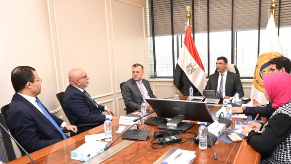 وزير الصناعة 