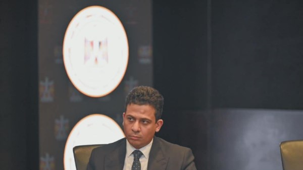 على عزب