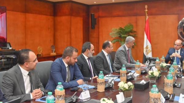 وزير الاستثمار والتجارة الخارجية 