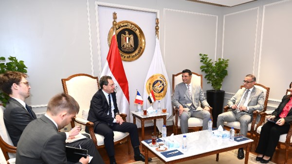 وزير الصناعة 