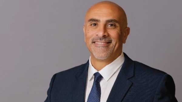وان أوف وان 