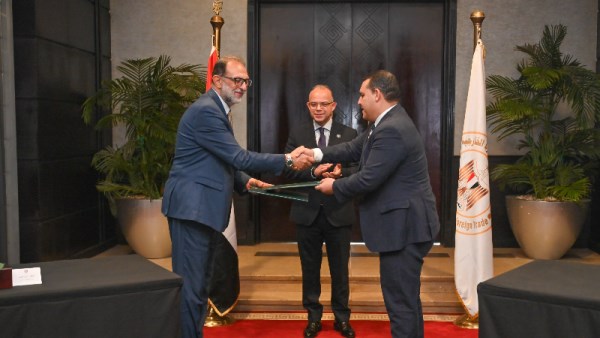 وزير الاستثمار والتجارة الخارجية 