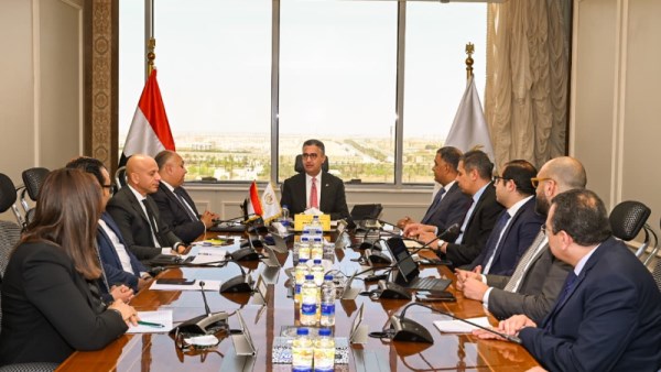 اجتماع الوزير اليوم