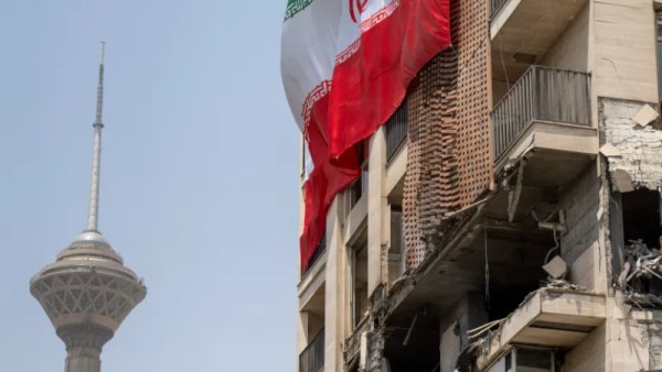إيران