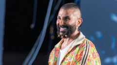 بسبب الضفيرة والتوكة.. أحمد سعد يرد على جدل ظهوره بلوك غريب