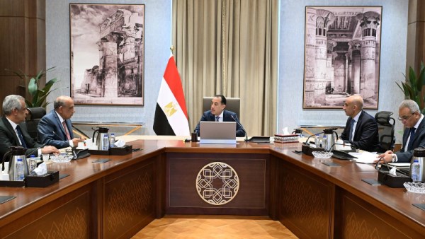 رئيس الوزراء يتابع جهود تعظيم الاستفادة من مقومات وشركات الإنتاج الحربي
