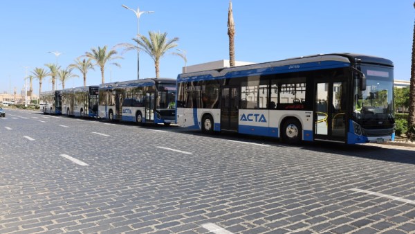  أتوبيسات كهربائية جديدة بالعاصمة الإدارية