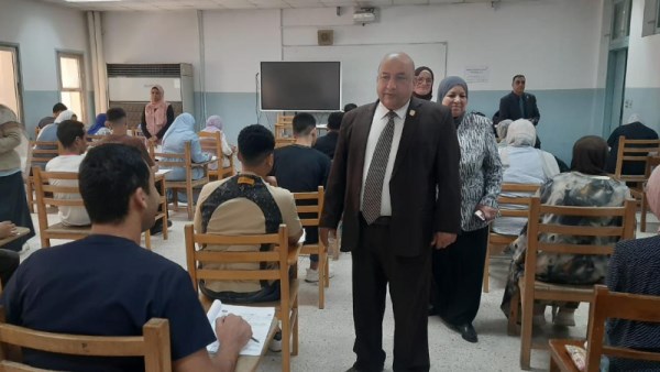 امتحانات جامعة القاهرة