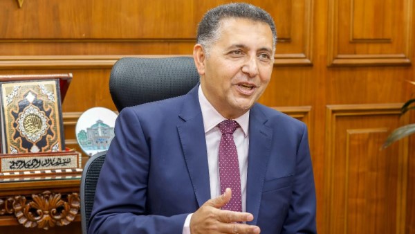 الدكتور المهندس حسام عبد الفتاح محافظ القليوبية