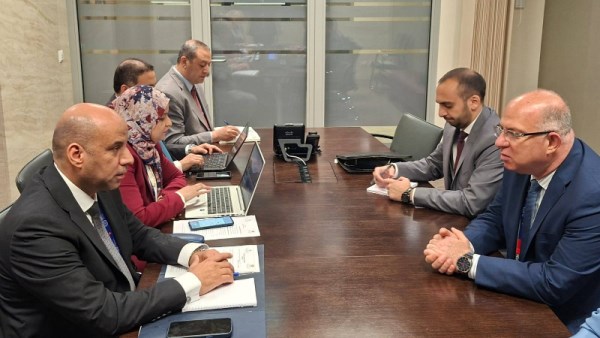وزير العمل يلتقي بنظيره اللبناني