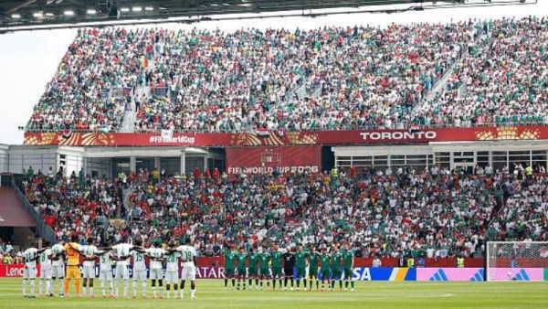 دقيقة حداد قبل مباراة العراق والسنغال