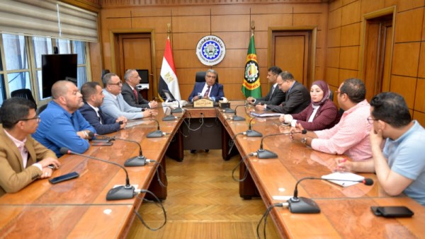 اجتماع رئيس جهاز تنمية التجارة الداخلية