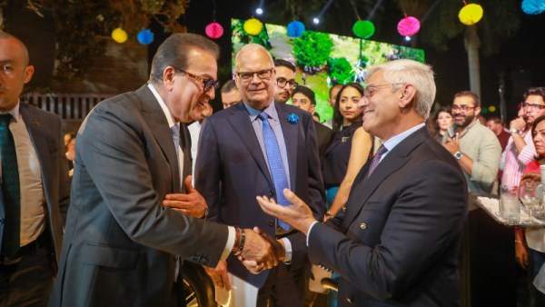 وزير الصحة و السفير السويدي بالقاهرة