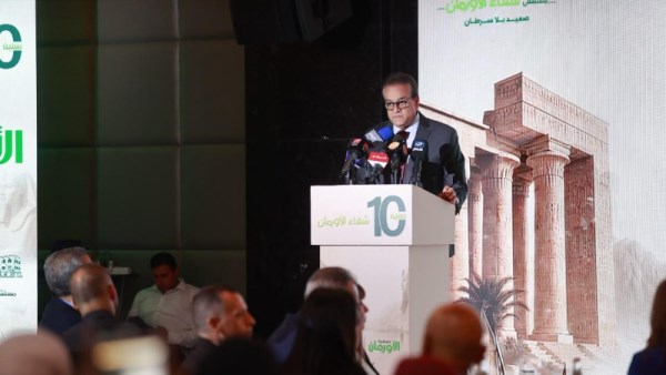 الدكتور خالد عبد الغفار وزير الصحة 