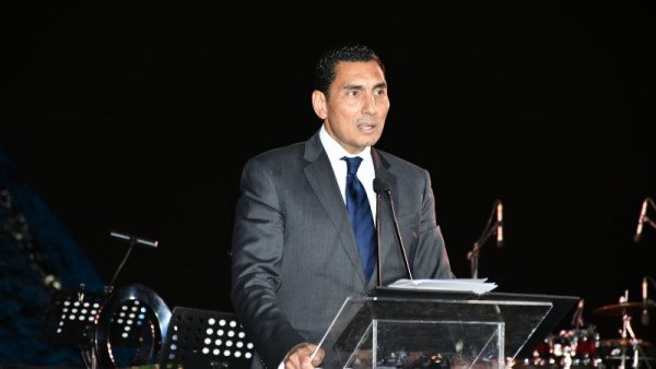 وزير الشباب والرياضة