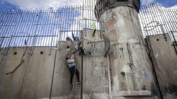 لقمة العيش تقتل الفلسطينيين