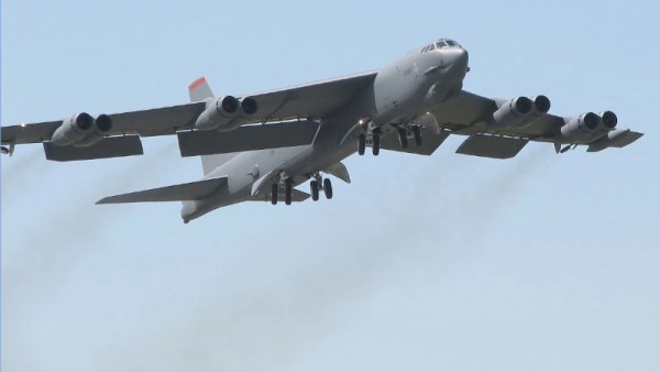 قاذفة بي-52 الأمريكية