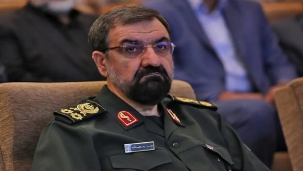 محسن رضائي المستشار العسكري للمرشد الأعلى الإيراني