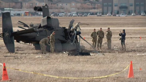 سقوط مروحية أمريكية من طراز AH-64 Apache 