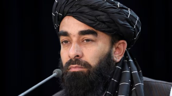 المتحدث باسم حركة طالبان الأفغانية ذبيح الله مجاهد