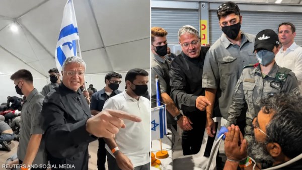 بن غفير خلال حواره مع أحد معتقلي أسطول الحرية