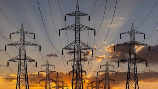 8 عادات يومية ترفع فاتورة الكهرباء