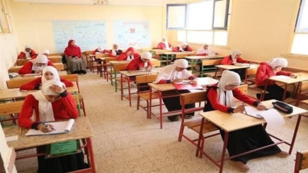 هل يوجد تمريض عسكري للبنات بعد الإعدادية 2026؟