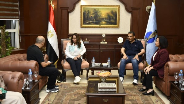 وزيرة التنمية المحلية والبيئة