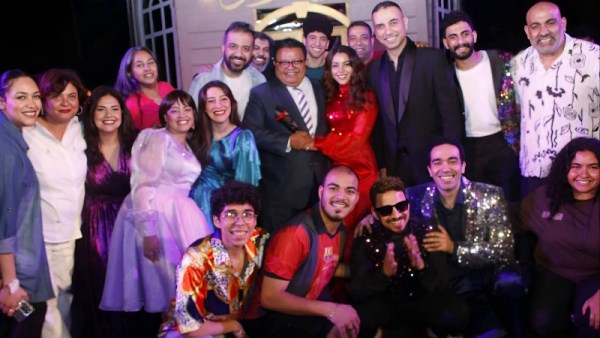 مسرحية التياترو 