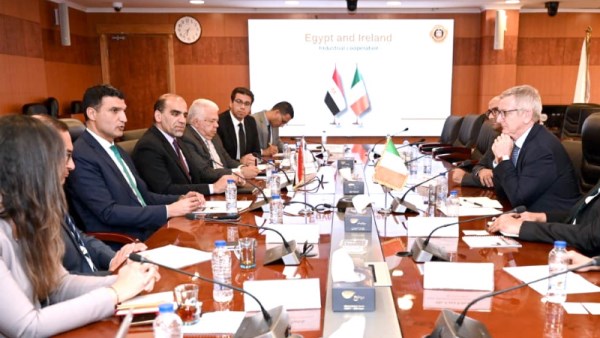 وزير الصناعة 