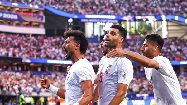 إيران 