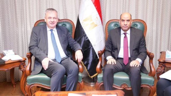 اللقاء