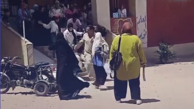 أولياء الأمور يعتدون على معلمة بعد انتهاء امتحانات الشهادة الإعدادية 2026