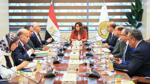 اجتماع وزاري موسع لبحث منظومة النظافة بالإسكندرية 
