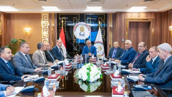 وزير الإنتاج الحربي