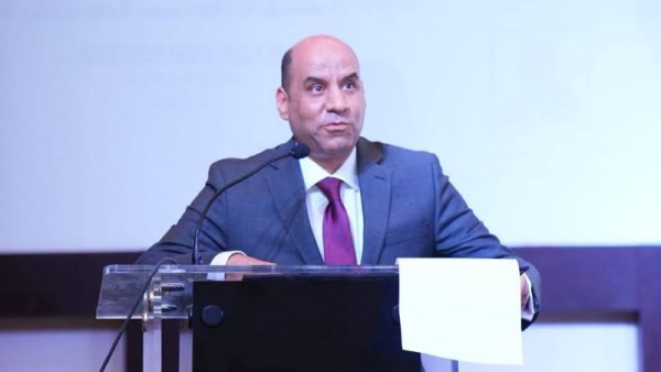 وزير العمل 