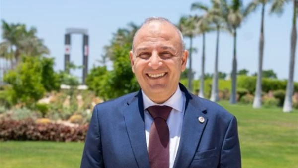 الدكتور أحمد الصباغ