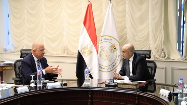 وزير التعليم ورئيس اتحاد الصناعات المصرية