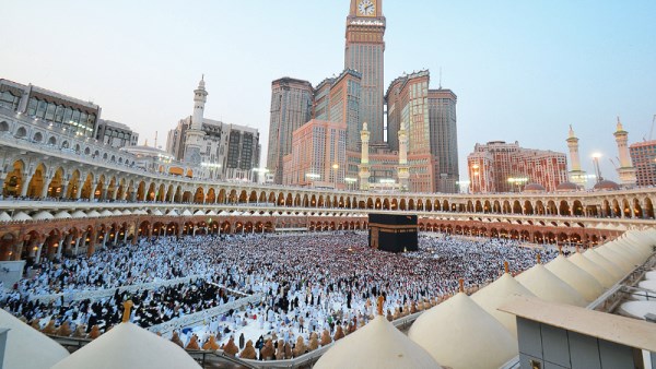 لجنة السياحة الدينية 