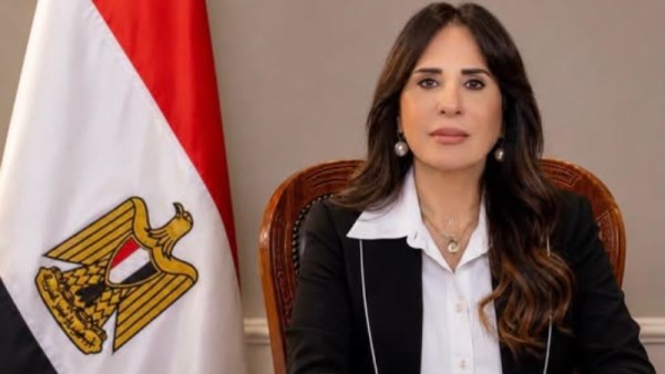 وزيرة الإسكان ا